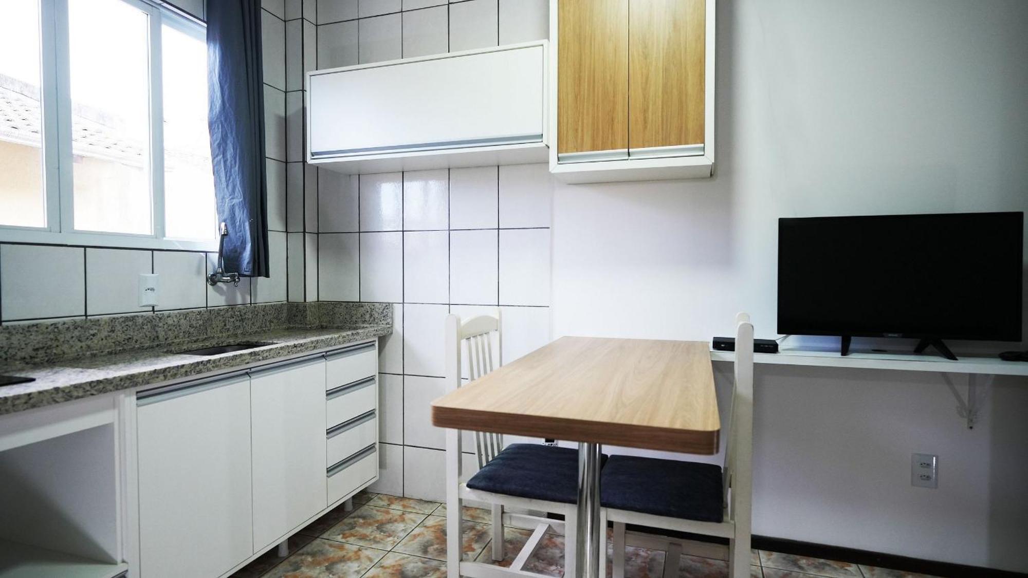 Residencial Adolfo - Mestre Naro Bombinhas Exterior photo