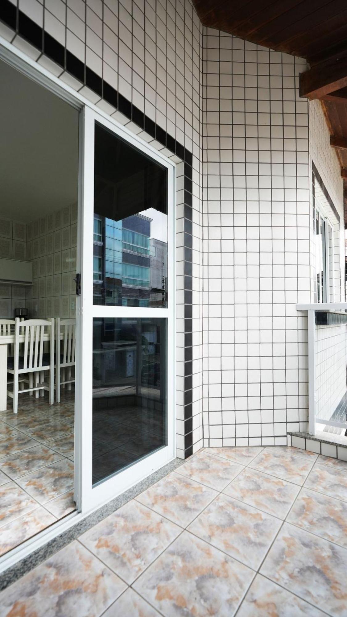 Residencial Adolfo - Mestre Naro Bombinhas Exterior photo